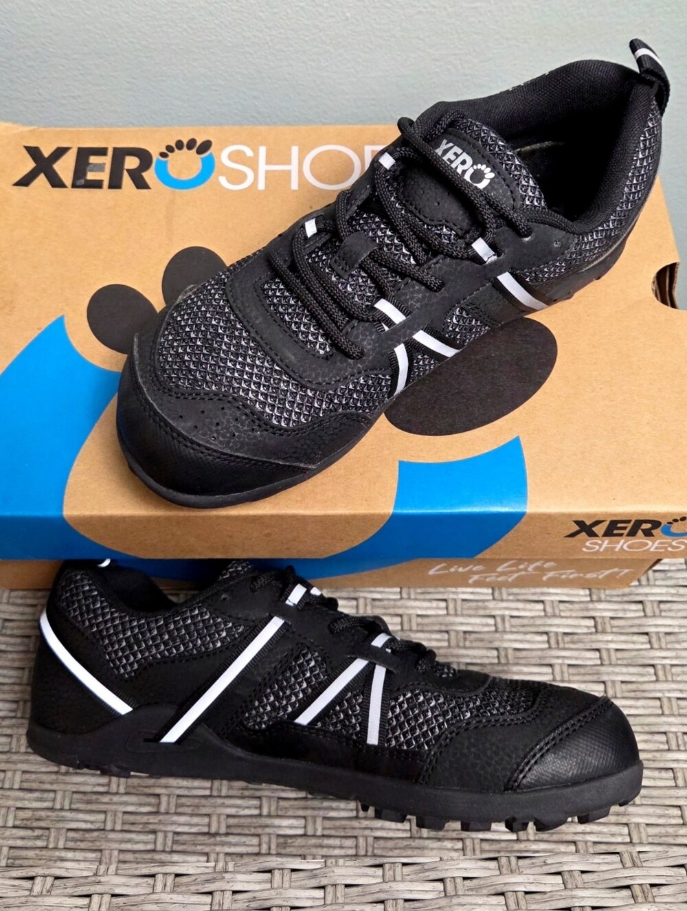 Xero Barefoot Shoes TerraFlex II Wide Toe Box Black Mesh Trail Hiking Sneakers